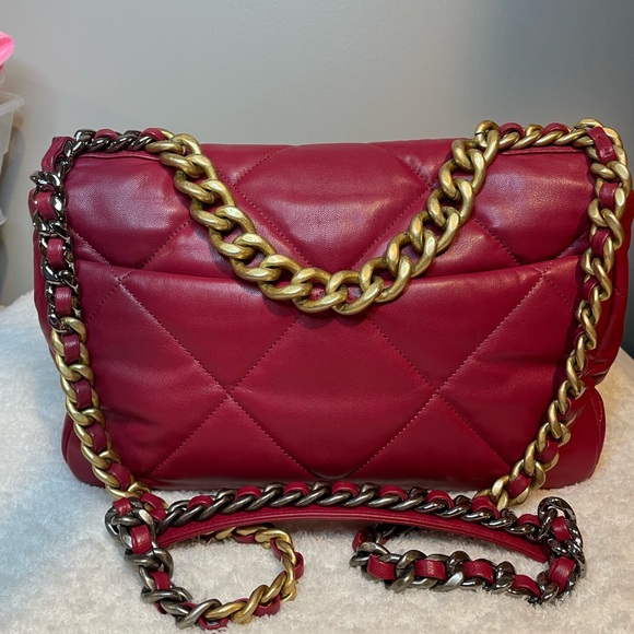 Chanel Red large 19 Flap Bag - Picture 6 of 16